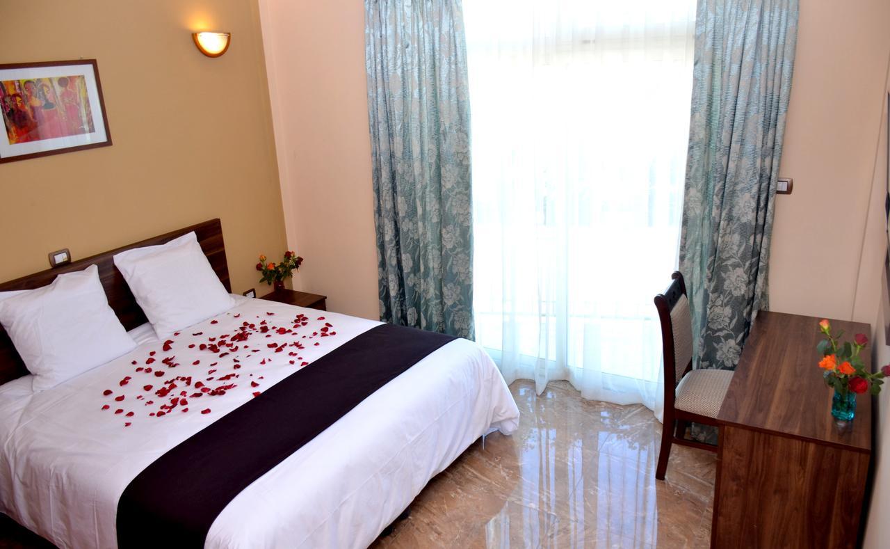 Melodie Hotel Addis Abeba Exterior foto