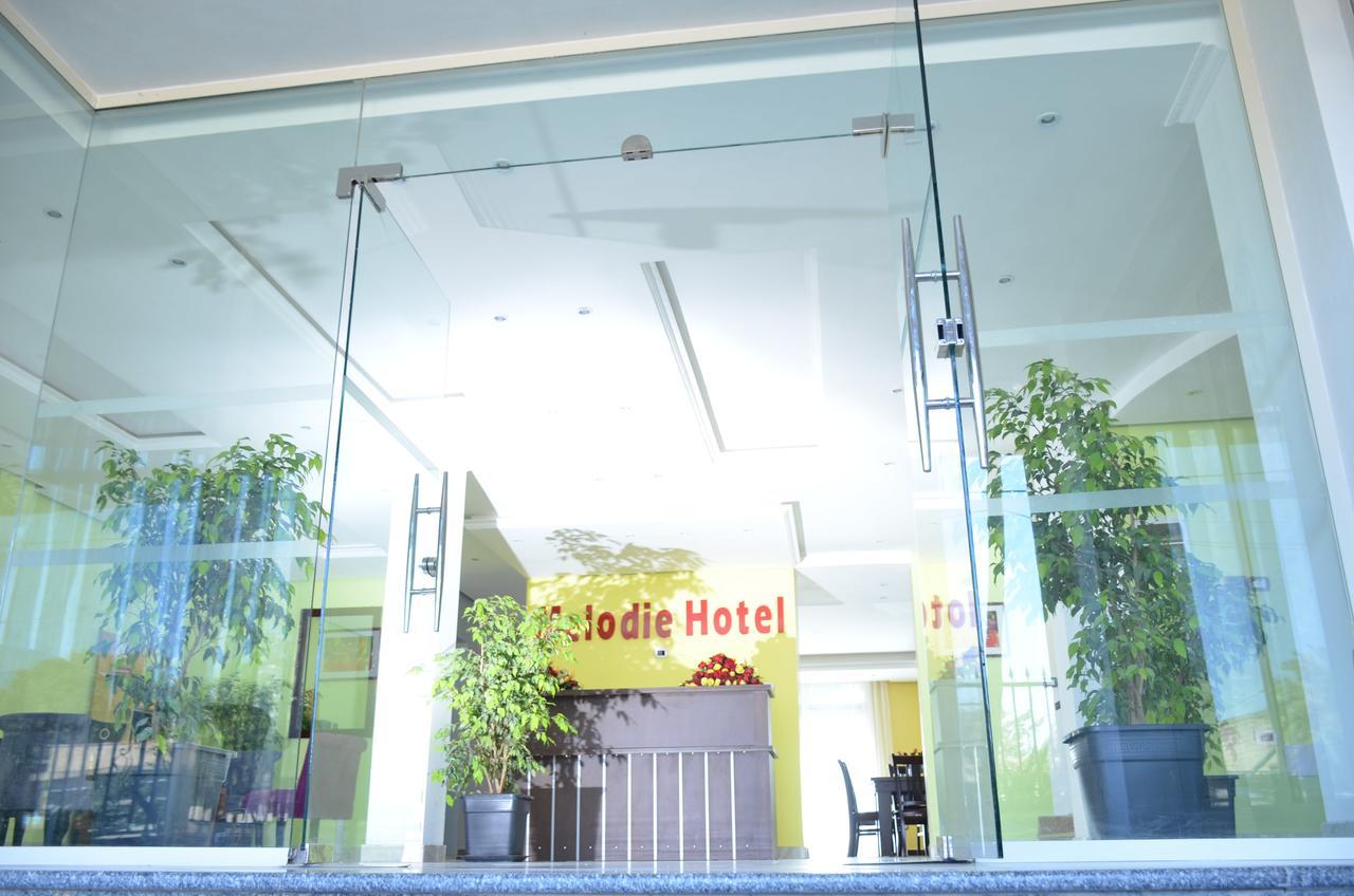 Melodie Hotel Addis Abeba Exterior foto