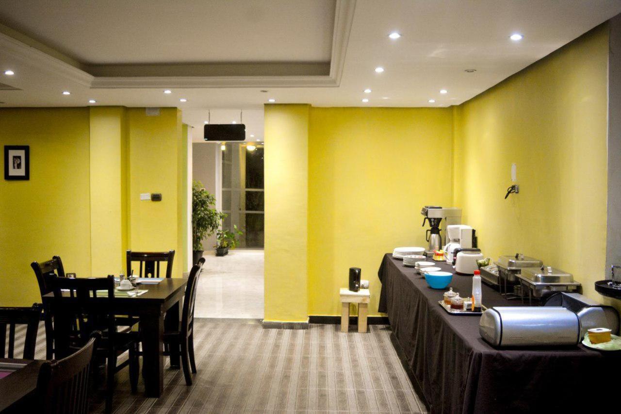Melodie Hotel Addis Abeba Exterior foto