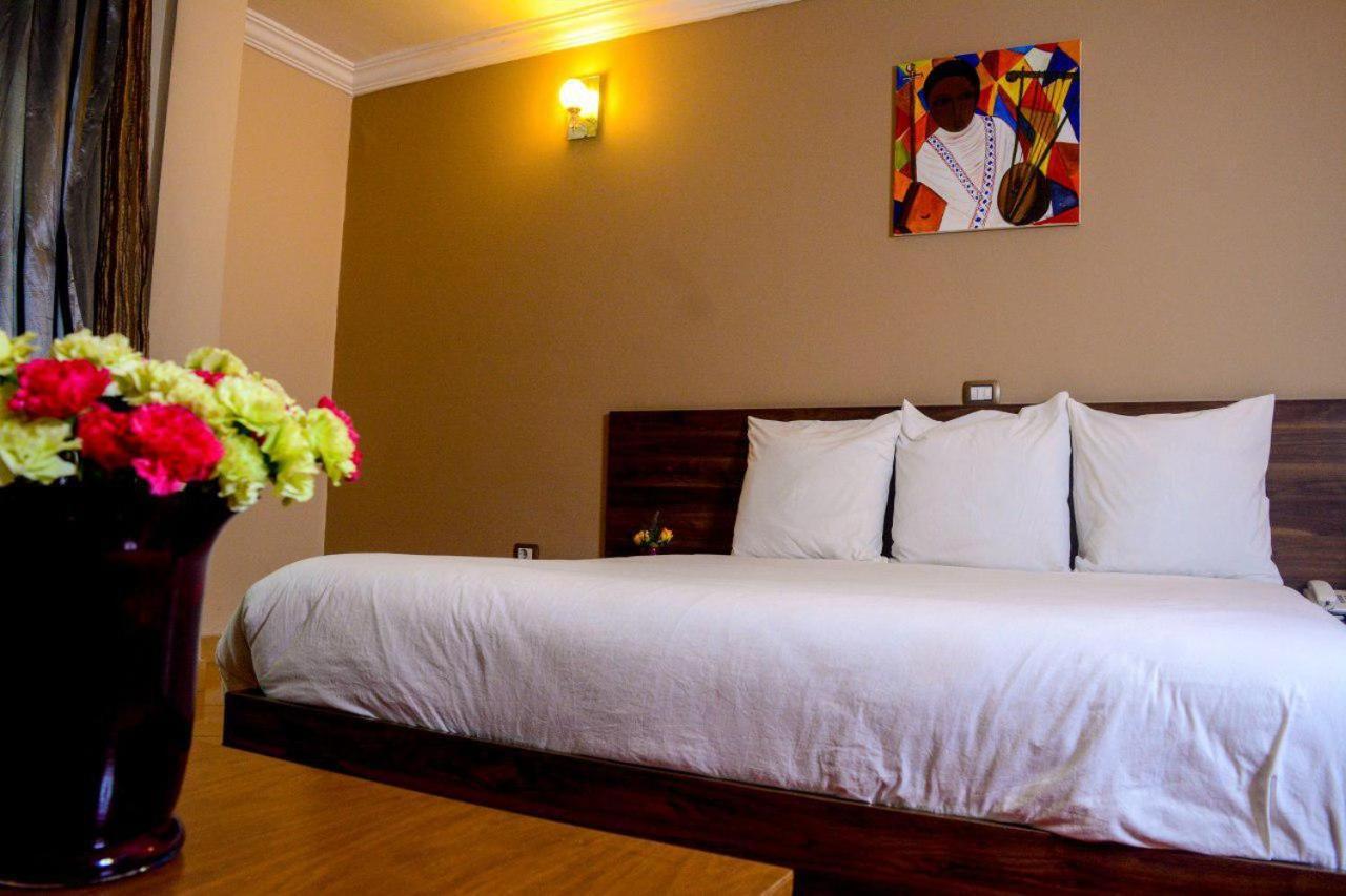Melodie Hotel Addis Abeba Exterior foto